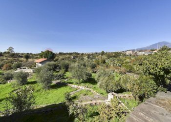 Vista delle montagne - Villa Via Croce Del Sud
 
2, Catania - foto 36
