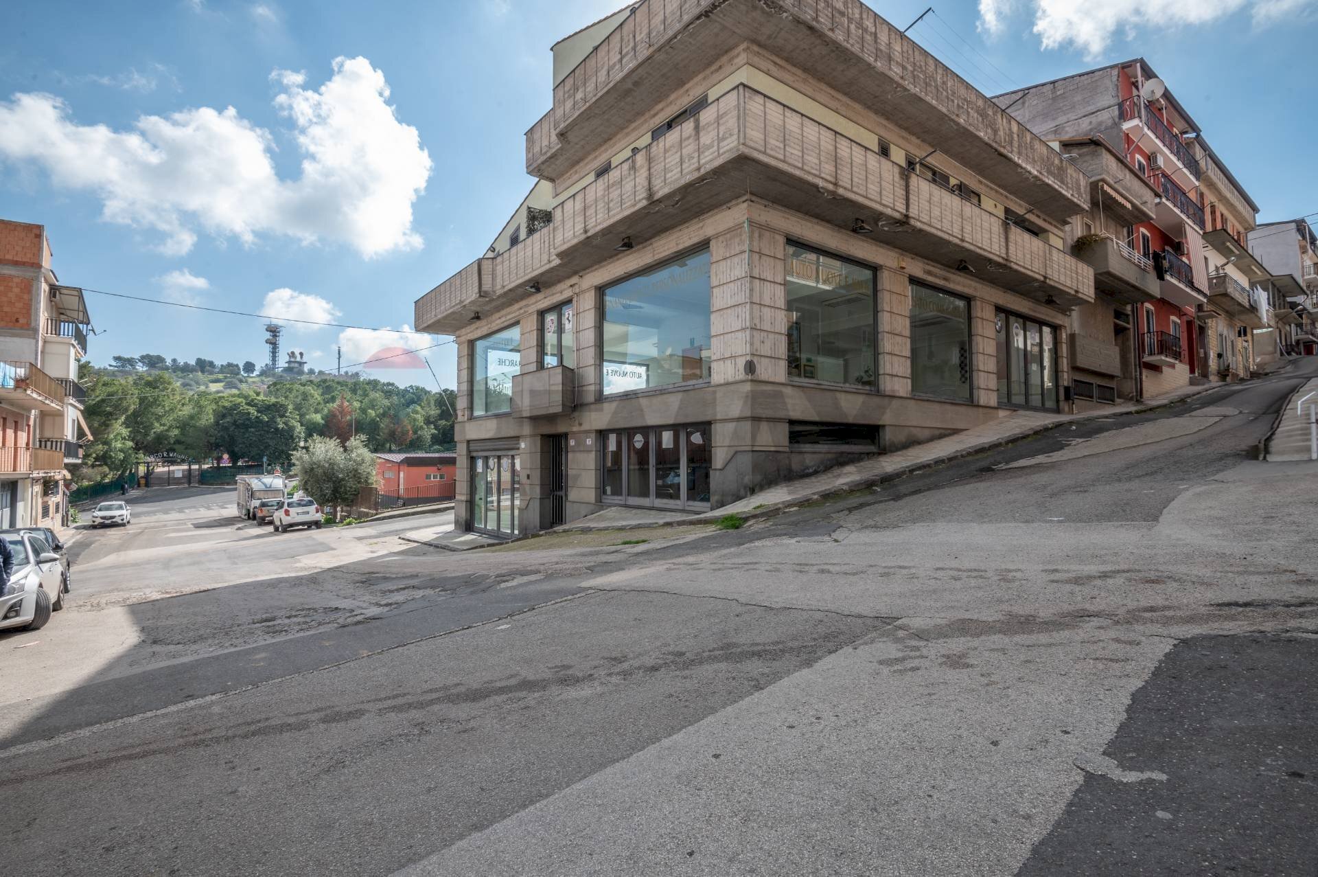 Edificio all\'aperto - Casa indipendente Via Ugo Foscolo
 
18, Ramacca - foto 2
