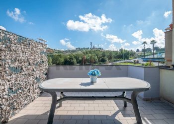 Terrazza - Independent house Via Ugo Foscolo
 
18, Ramacca - photo 20