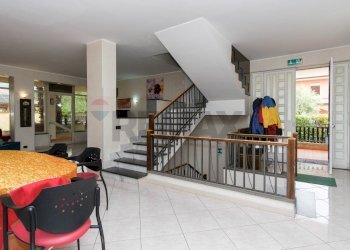 Sala da pranzo - Villa Via delle Campanelle
 
23, Mascalucia - foto 8