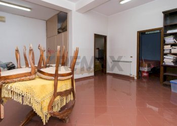Sala da pranzo - Villa Via delle Campanelle
 
23, Mascalucia - foto 27