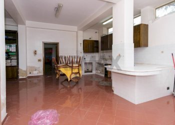 Sala da pranzo - Villa Via delle Campanelle
 
23, Mascalucia - foto 28