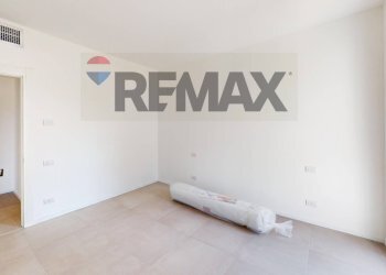 Stanza vuota - Bilocale Via Leonardo Bistolfi
 
31, Milano - foto 15