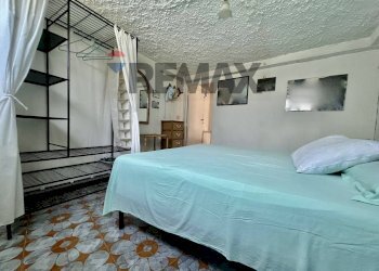 Camera / camera da letto - Appartamento Via di Terracina
 
144, San Felice Circeo - foto 25