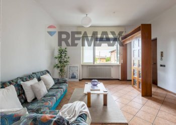 Soggiorno - Casa indipendente Via Roma
 
63, Casatenovo - foto 17