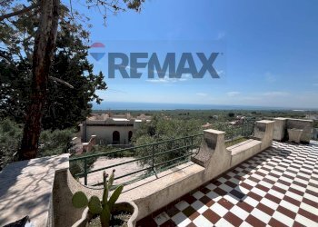 Balcone - Independent house Via Sant'Antonio
 
4, Monte Sant'Angelo - photo 1