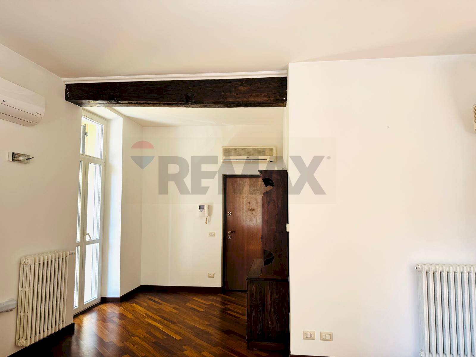 Ingresso - Trilocale VIA EMILIA
 
298, Tortona - foto 2