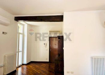 Ingresso - Trilocale VIA EMILIA
 
298, Tortona - foto 2