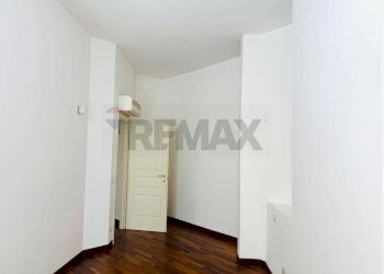 Camera matrimoniale - Trilocale VIA EMILIA
 
298, Tortona - foto 6