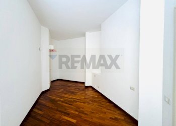 Camera matrimoniale - Trilocale VIA EMILIA
 
298, Tortona - foto 8