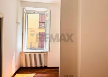 Seconda camera - Trilocale VIA EMILIA
 
298, Tortona - foto 15