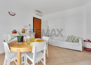 Zona giorno - Three-room apartment VIA SEVERINI
 
3, Milano - photo 6