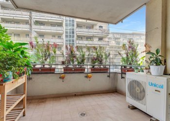 Balcone - Three-room apartment VIA SEVERINI
 
3, Milano - photo 24