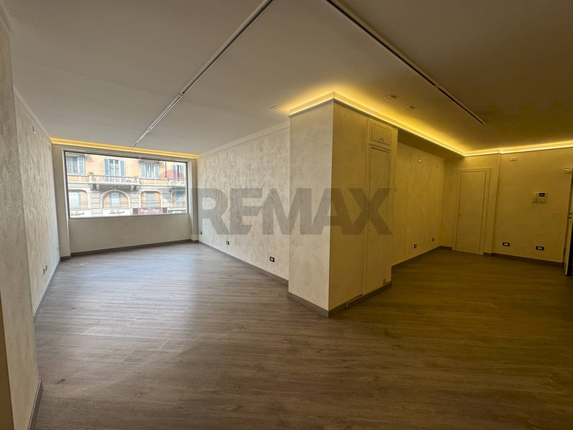 Stanza vuota - Ufficio Galleria Buenos Aires
 
13, Milano - foto 2