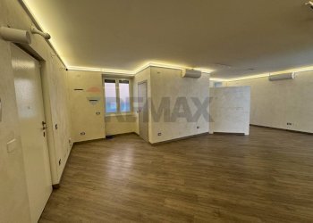 Stanza vuota - Ufficio Galleria Buenos Aires
 
13, Milano - foto 5