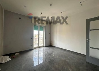 Stanza vuota - Trilocale VIA G. MARCONI
 
143, Casavatore - foto 7