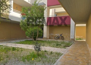 Giardino - Quadrilocale Via Montesecco
 
54, Spoltore - foto 5