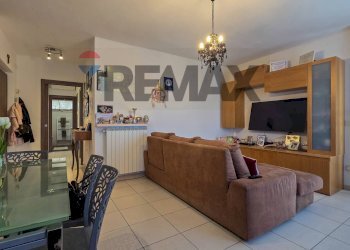 Sala da pranzo - Quadrilocale Via Montesecco
 
54, Spoltore - foto 24