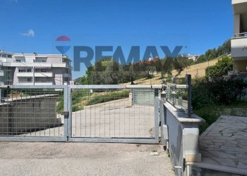 Terrazza - Quadrilocale Via Montesecco
 
54, Spoltore - foto 48