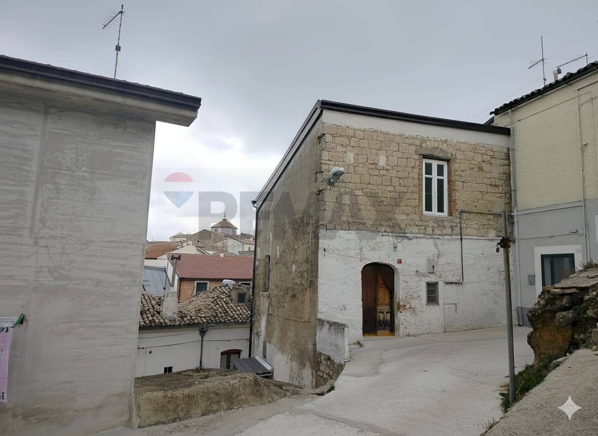 Casa all\'aperto - Casa indipendente Via Giotto
 
14, Orsara di Puglia - foto 1
