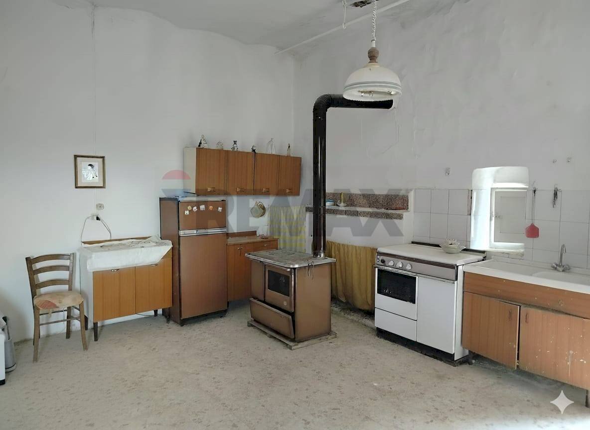 Cucina - Casa indipendente Via Giotto
 
14, Orsara di Puglia - foto 2