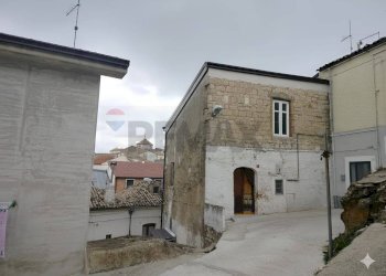 Casa all\'aperto - Casa indipendente Via Giotto
 
14, Orsara di Puglia - foto 1