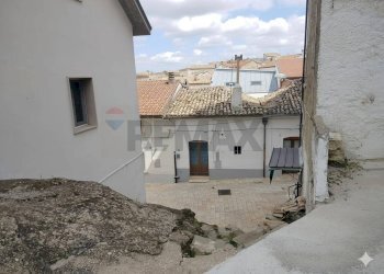 Casa all\'aperto - Casa indipendente Via Giotto
 
14, Orsara di Puglia - foto 6