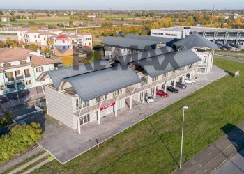 Edificio all\'aperto - Office Via Paolo Borsellino
 
13, Fontanellato - photo 4