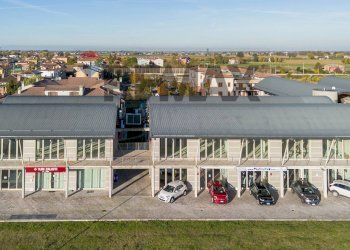 Edificio all\'aperto - Office Via Paolo Borsellino
 
13, Fontanellato - photo 5