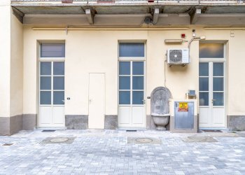 Ingresso da interno cortile - Loft Via Vincenzo Bellini
 
6, Torino - foto 32