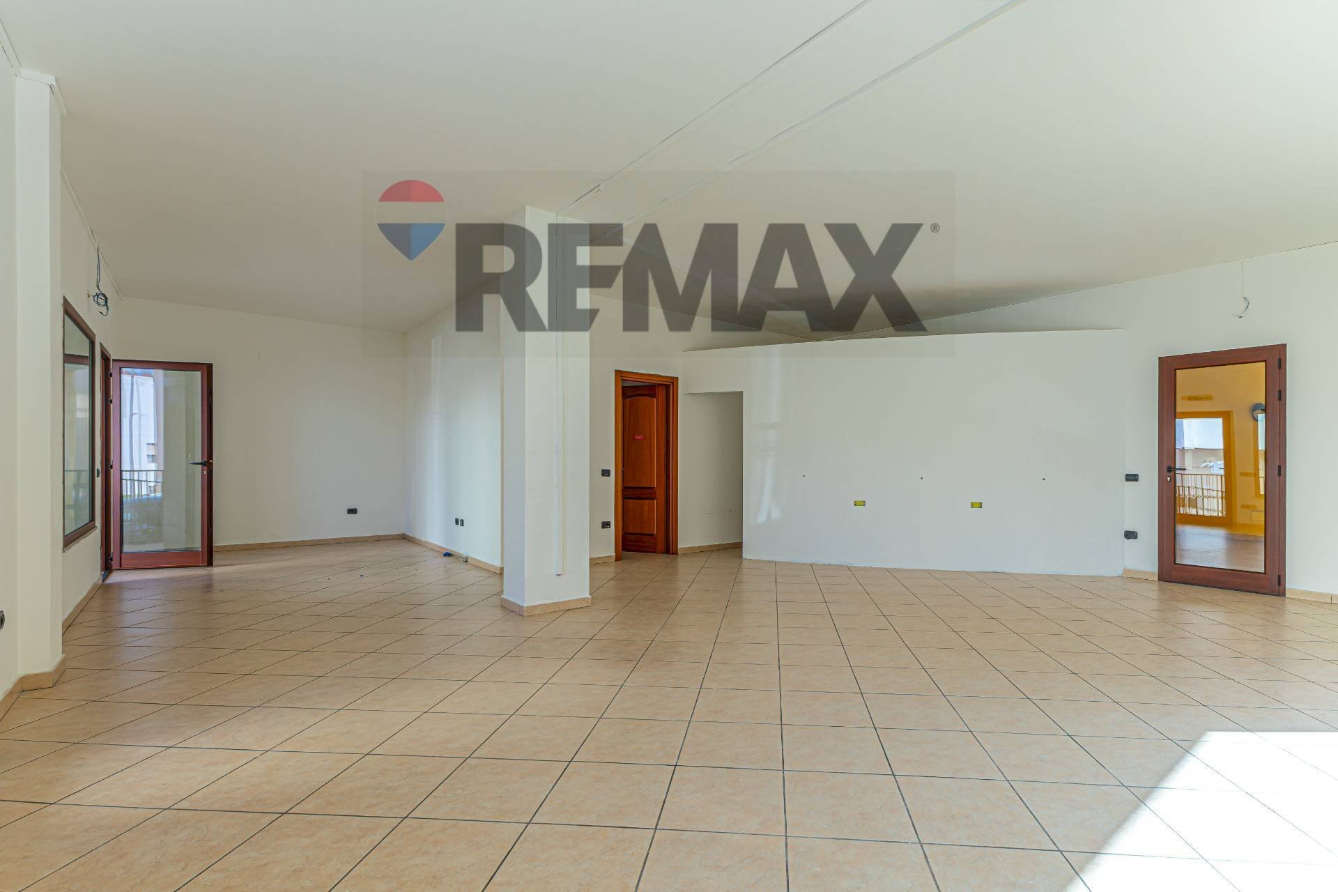 Stanza vuota - Commercial Premises Via Pola
 
18, Sassari - photo 2