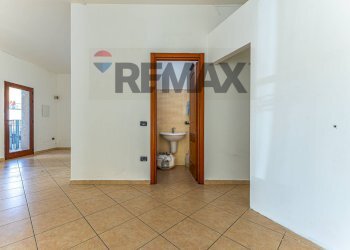 Stanza vuota - Commercial Premises Via Pola
 
18, Sassari - photo 9