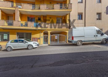 Edificio all\'aperto - Commercial Premises Via Pola
 
18, Sassari - photo 18