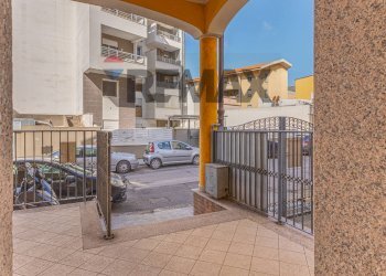 Edificio all\'aperto - Commercial Premises Via Pola
 
18, Sassari - photo 23