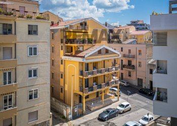 Edificio all\'aperto - Commercial Premises Via Pola
 
18, Sassari - photo 34