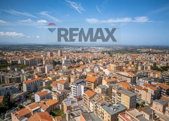 Edificio all\'aperto - Commercial Premises Via Pola
 
18, Sassari - photo 35