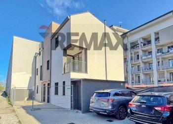 Edificio all\'aperto - Villa Via San Basilio
 
13, Milano - foto 2