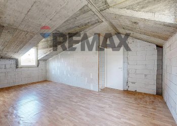 Stanza vuota - Villa Via San Basilio
 
13, Milano - foto 40