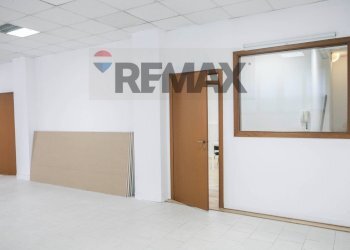 Stanza vuota - Ufficio Via Emilia
 
22, San Donato Milanese - foto 12