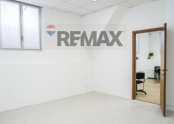 Stanza vuota - Ufficio Via Emilia
 
22, San Donato Milanese - foto 14