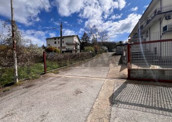 Casa all\'aperto - Locale Commerciale Strada Statale 7 Tre sabti
 
13, Ceppaloni - foto 27