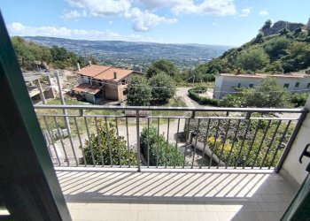 Balcone - Semi-detached house Morcone - photo 2