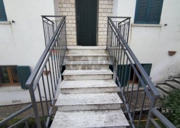 Scale - Semi-detached house Morcone - photo 6