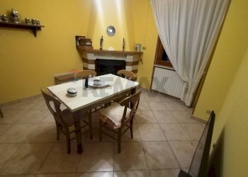 Sala da pranzo - Semi-detached house Morcone - photo 25