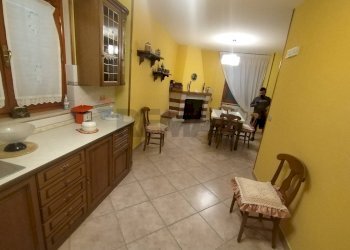 Sala da pranzo - Semi-detached house Morcone - photo 27