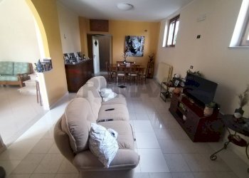 Sala da pranzo - Semi-detached house Morcone - photo 28