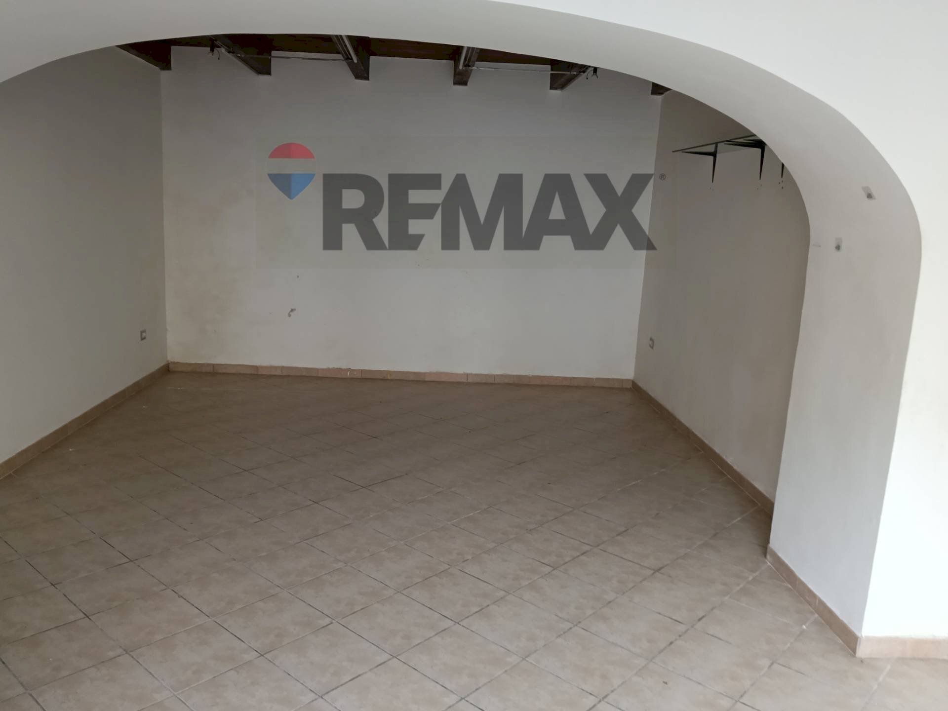 Stanza vuota - Negozio via porta rufina
 
27, Benevento - foto 3