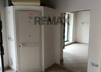 Hall / corridoio - Negozio via porta rufina
 
27, Benevento - foto 4