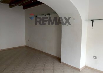 Stanza vuota - Negozio via porta rufina
 
27, Benevento - foto 8