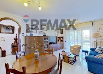 Sala da pranzo - Quadrilocale Via Garibaldi
 
137, Nerviano - foto 9